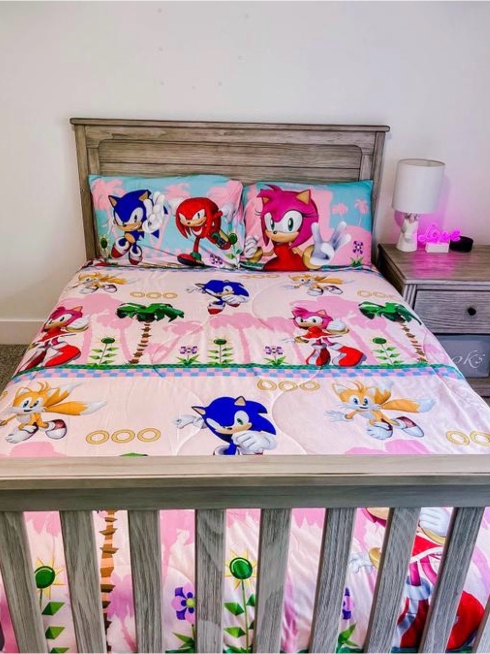 Sonic the Hedgehog Pink & Blue Character Kids Bedding Set - Picture 2 of 3